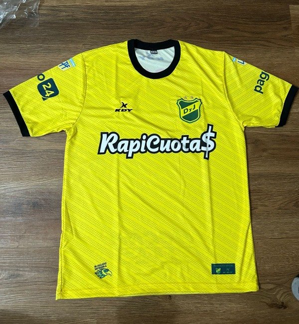 CAMISETA TITULAR DEFENSA Y JUSTICIA