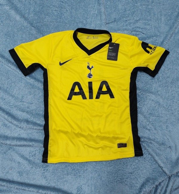 CAMISETA TOTTENHAM AMARILLA