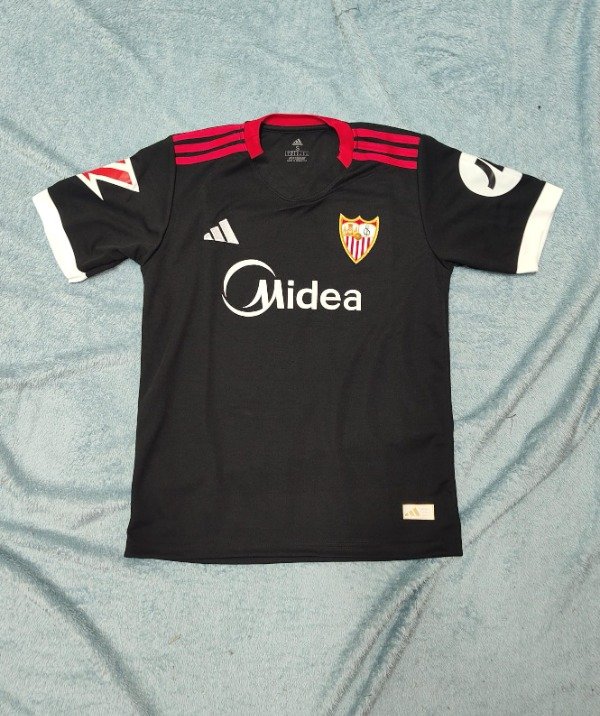 CAMISETA SEVILLA NEGRA