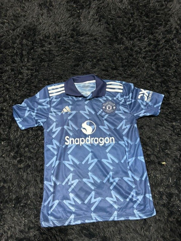 CAMISETA MANCHESTER UNITED ALTERNATIVA 2026