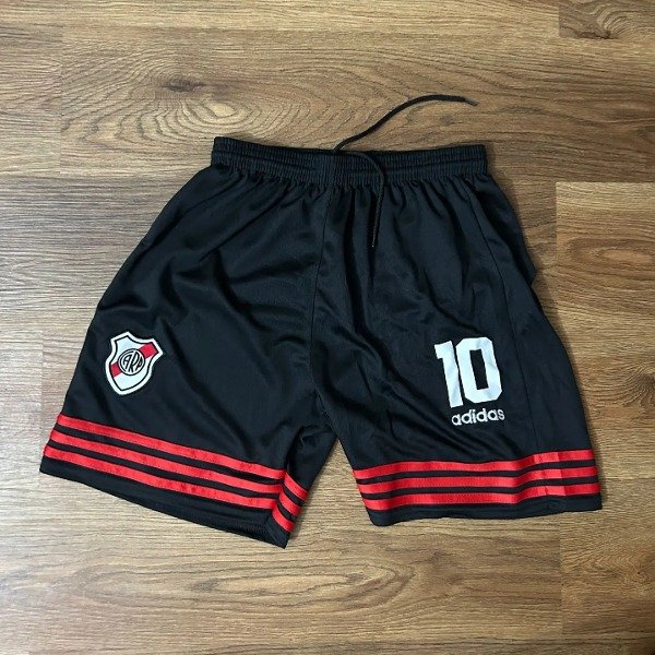 SHORT RETRO RIVER